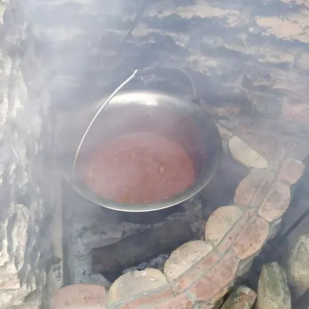 Mirella33 Apartman *