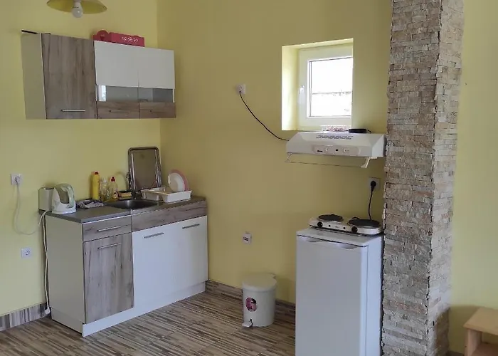 Mirella33 Apartmán *